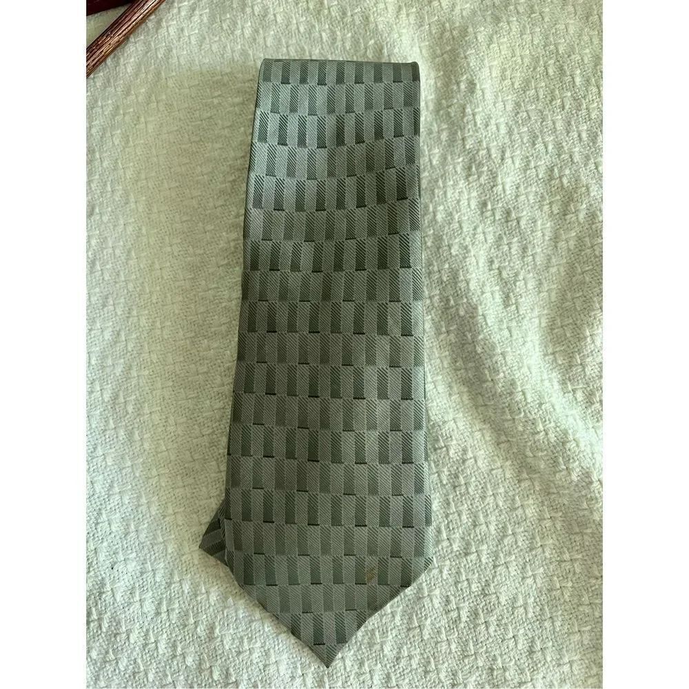 DKNY Gray patterned hundred percent silk men’s necktie